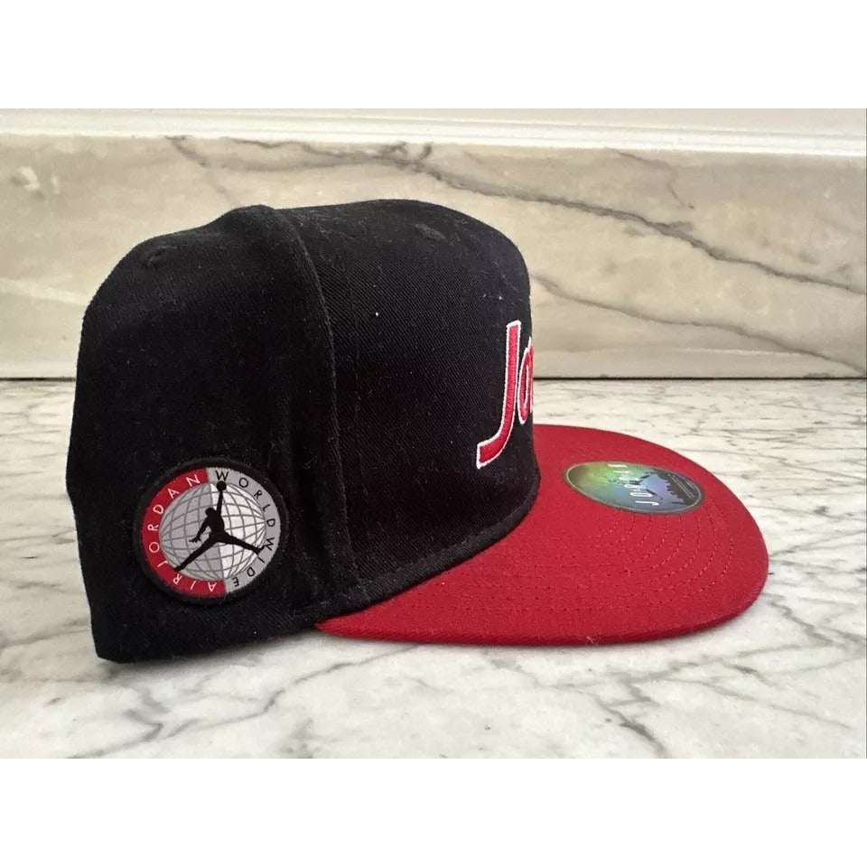 NWT NOS 2015 Air Jordan ADULT UNISEX RedBlack Jumpman Snapback Hat (AV8448-010)
