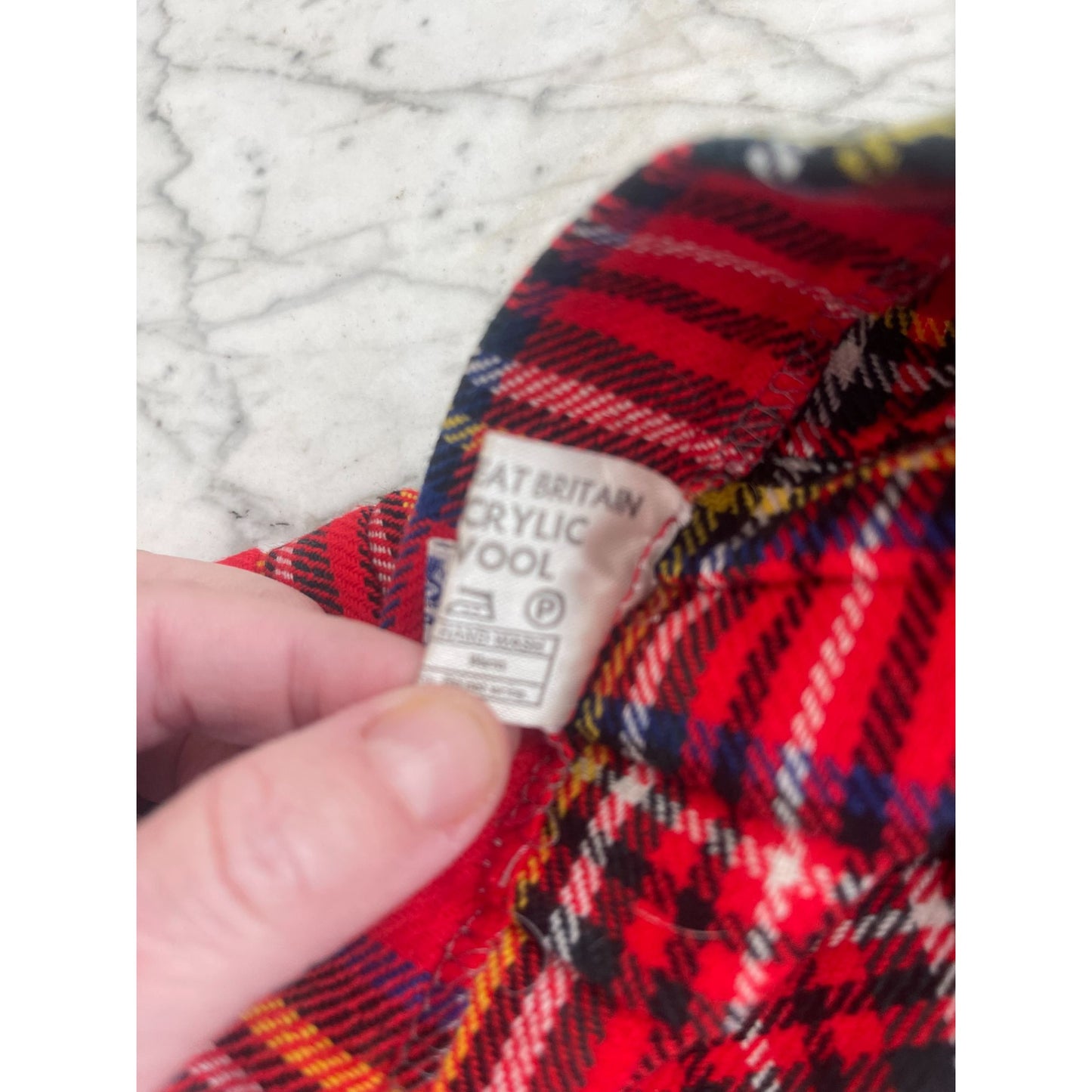 Vintage Red Tartan Wool Kilt Skirt With Buckle Closure & Pin