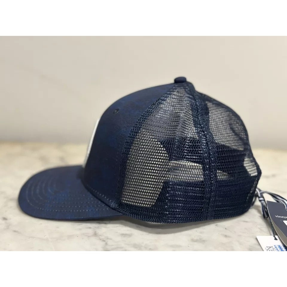 NWT NEW Vineyard Vines 147th Kentucky Derby Whale Dot Trucker Snapback Hat