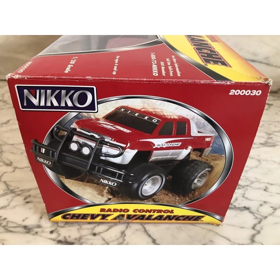 NIOB 2001 NIKKO Chevy Avalanche Remote Control Truck (120 Scale)