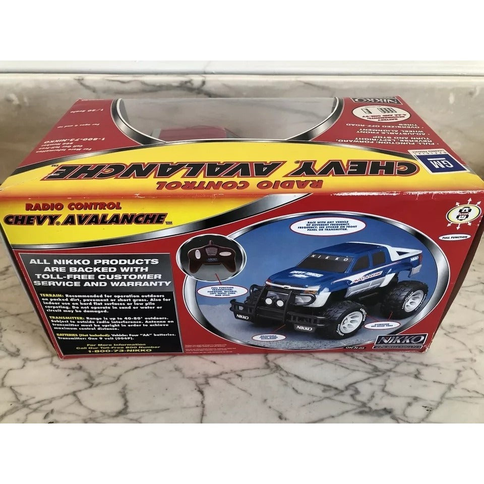 NIOB 2001 NIKKO Chevy Avalanche Remote Control Truck (120 Scale)